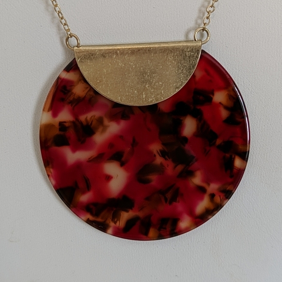 Wine Acetate Necklace - Picture 2 of 3